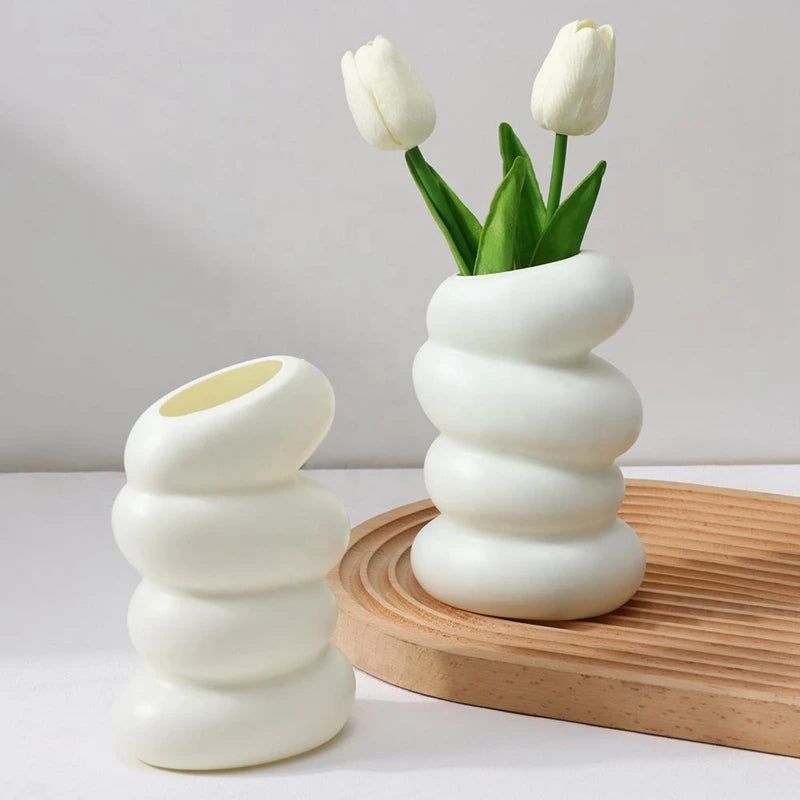Plastic Spiral White Vase – Nordic Modern Flower Arrangement Decor