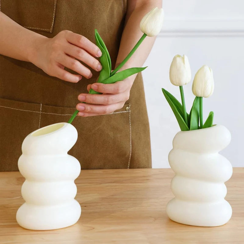 Plastic Spiral White Vase – Nordic Modern Flower Arrangement Decor