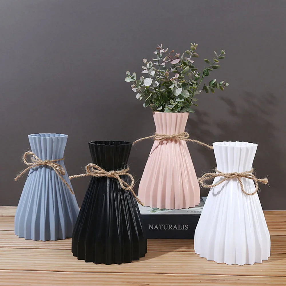 Creative Origami Vase – Modern Folding Plastic Flower Vase for Dry Arrangements