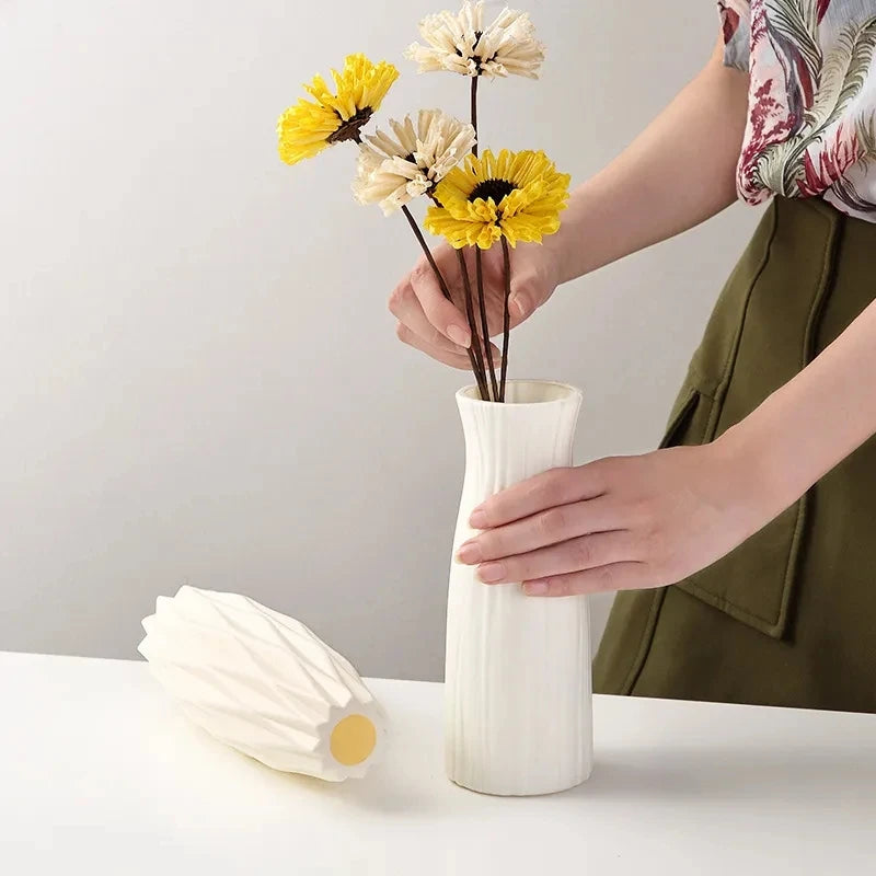 Nordic Plastic Vase – Small Modern Flower Pot for Home & Living Room Decor