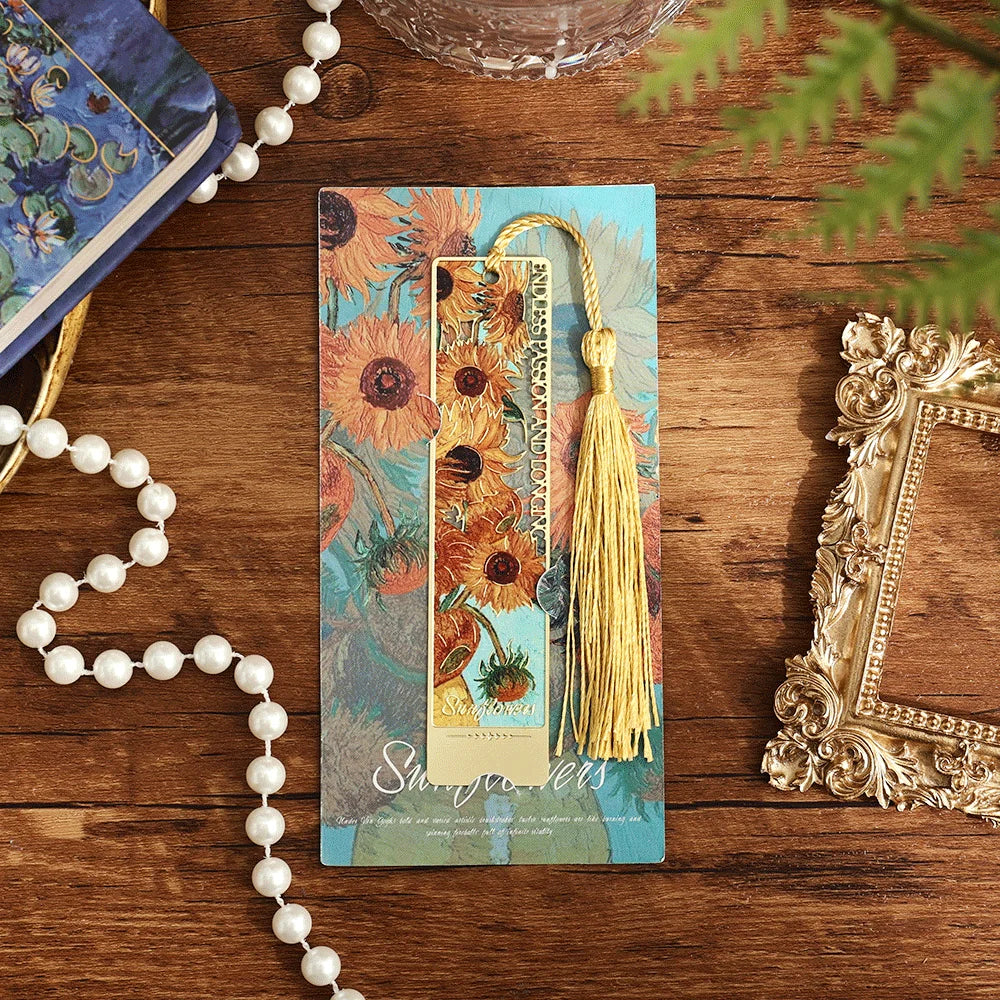 Hollow Metal Flower Bookmark – Sunflower, Iris & Rose Design for Book Lovers